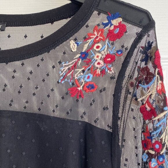 Lane Bryant Women's Black Sheer Swiss Dot Mesh Top With Floral Embroidery & Flar - Picture 3 of 5